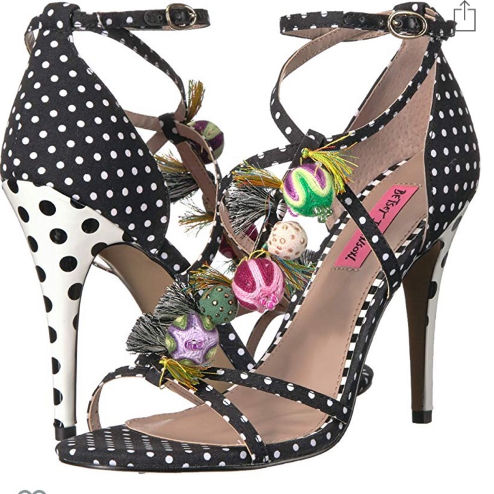 🆕 Brand new Betsey Johnson Rudey dress sandals